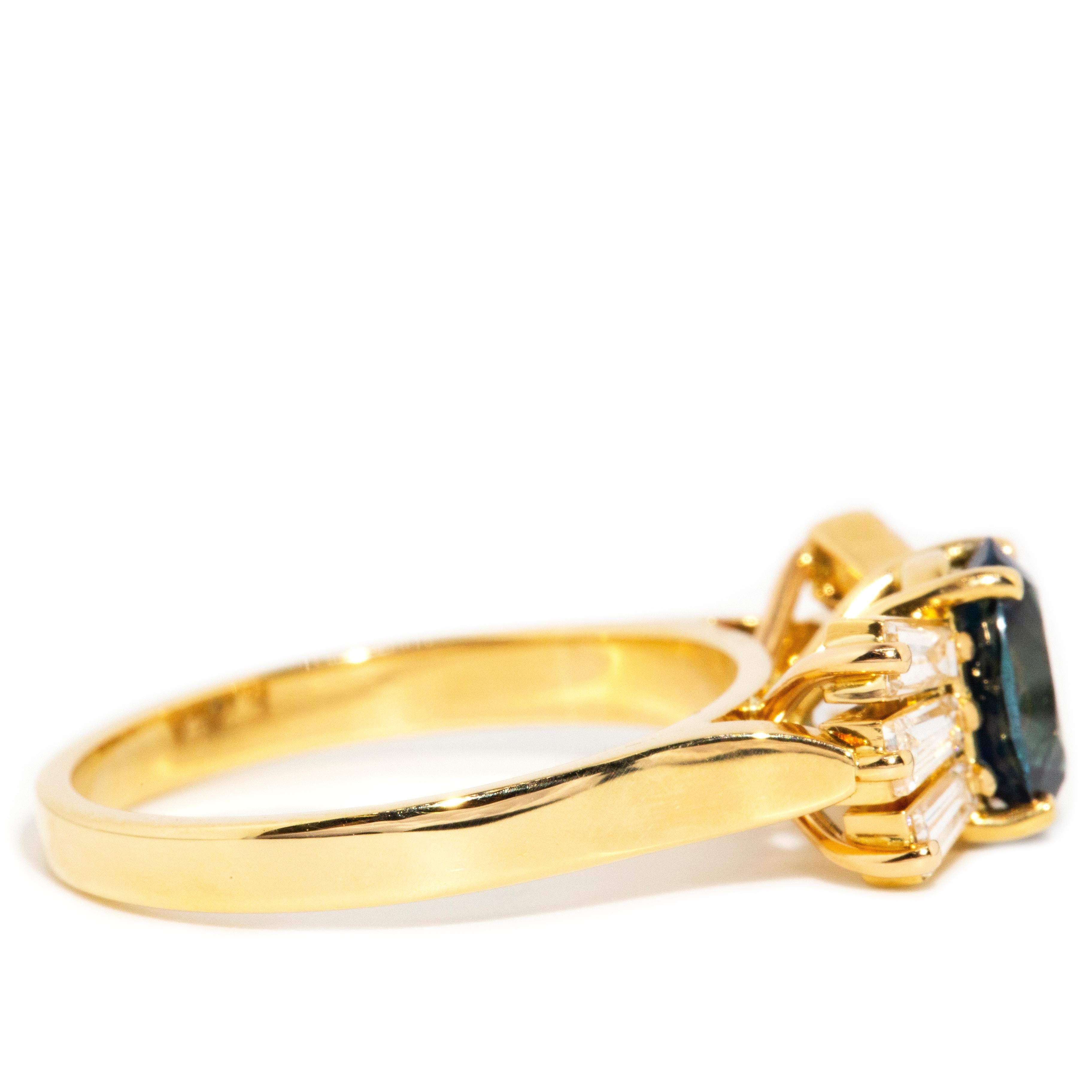 Vintage Circa 1980s 1.78 Carat Sapphire & Baguette Diamond Ring 18ct Yellow Gold For Sale 4
