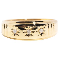 Vintage Circa 1980s 18 Carat Yellow Gold Star Set Round Brilliant Diamond Band