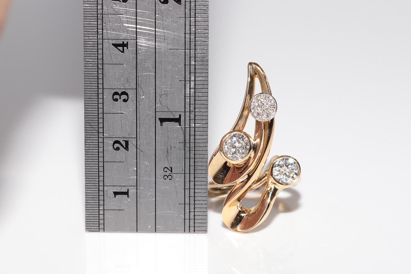 Vintage Circa 1980s Oro 18k Artesanal  Anillo Fuerte Decorado con Diamantes Naturales Talla antigua en venta