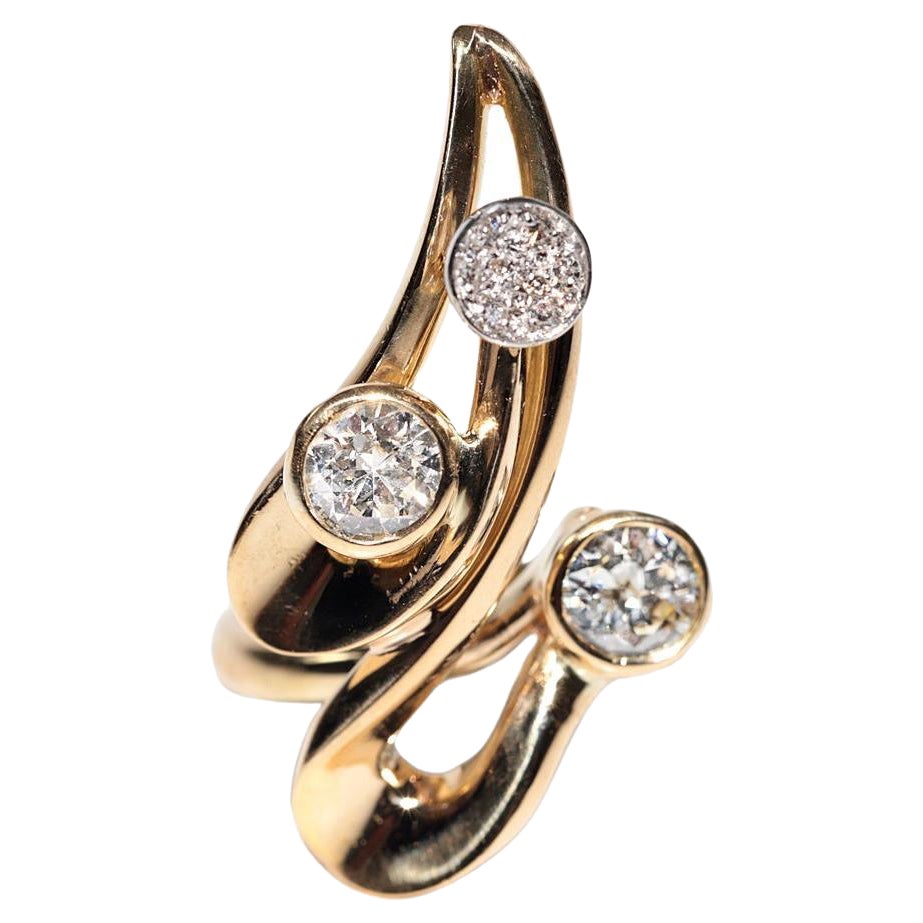 Vintage Circa 1980s 18k Gold Handcrafted  Natural Diamond Decorated Strong Ring