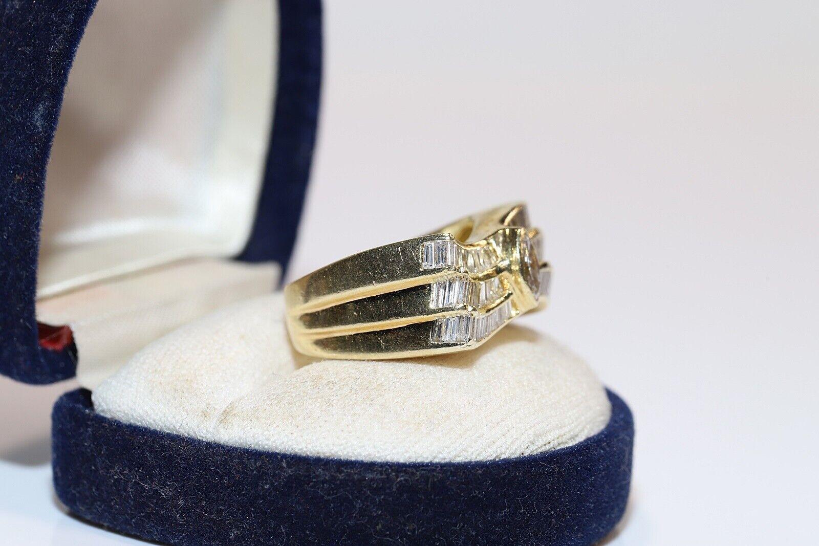 Vintage Circa 1980s 18k Gold Natural Baguette And Marquise Cut Diamond Ring  For Sale 6