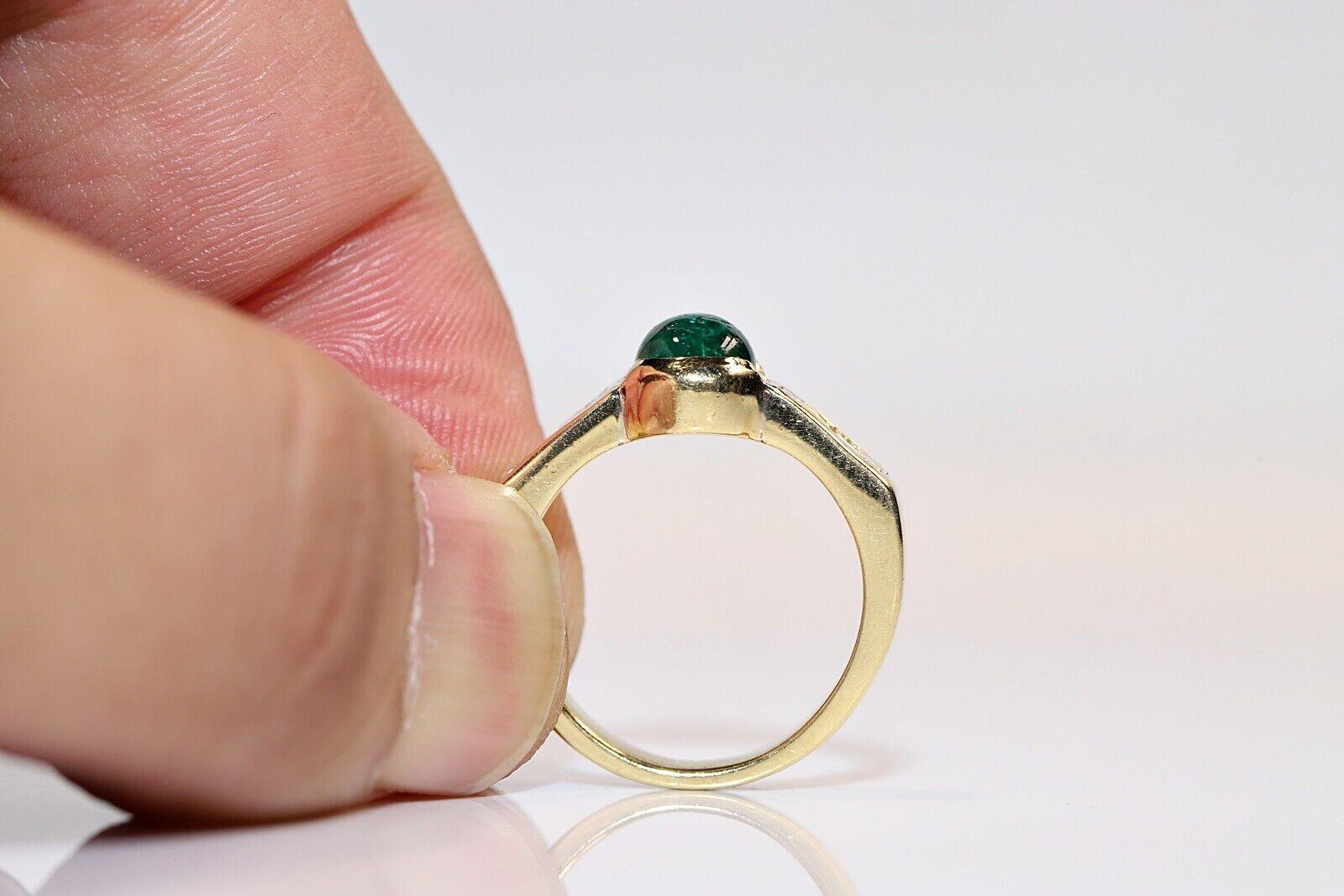 Vintage Circa 1980s 18k Gold Natural Baguette Cut Diamond And Emerald Ring For Sale 5