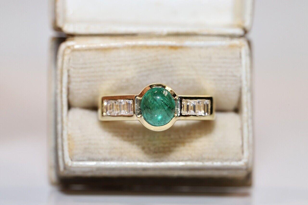 In very good condition.
Total weight is 7.2 grams.
Totally is diamond 0.80 carat.
The diamond is has G-H color and vs.
Totally is emerald 0.90 carat.
Ring size is US 6.5 (We offer free resizing)
We can make any size.
Box is not included.
Please