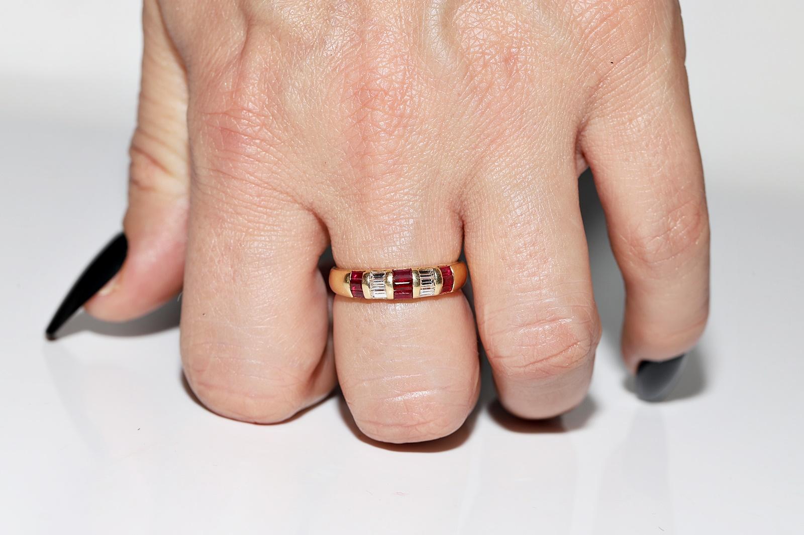 Vintage Circa 1980s 18k Gold Natural Baguette Cut Diamond And Ruby Band Ring  For Sale 7