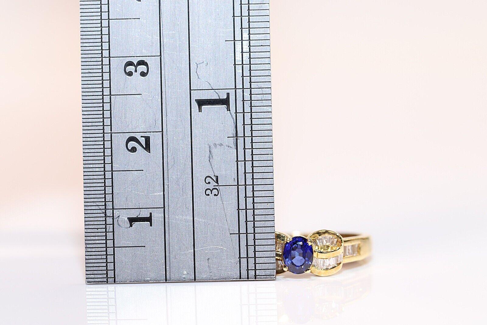 Vintage Circa 1980s 18k Gold Natural Baguette Cut Diamond And Sapphire Ring  For Sale 5