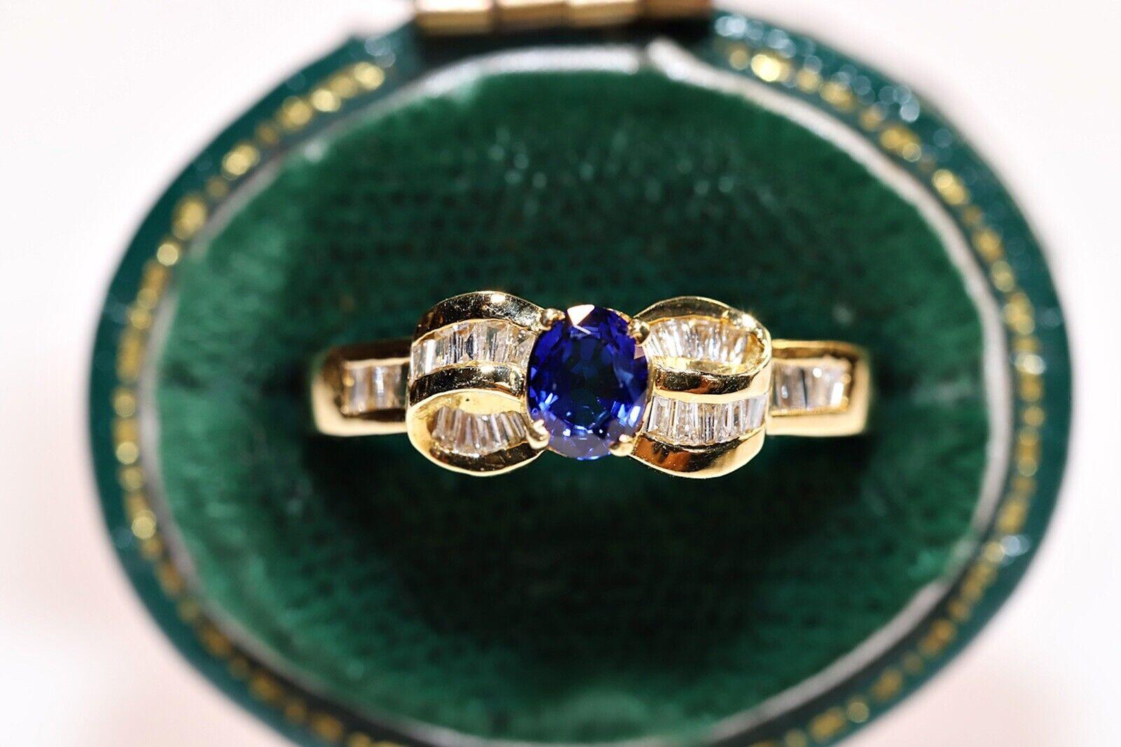 Vintage Circa 1980s 18k Gold Natural Baguette Cut Diamond And Sapphire Ring  For Sale 8