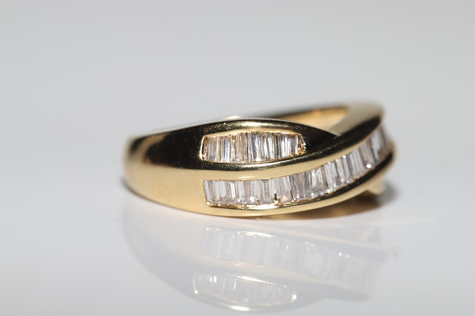 Vintage Circa 1980s 18k Gold Natural Baguette Cut Diamond Decorated Ring For Sale 3