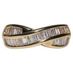 Vintage Circa 1980er Jahre 18k Gold Natürlicher Baguette-Schliff Diamant Dekorierter Ring