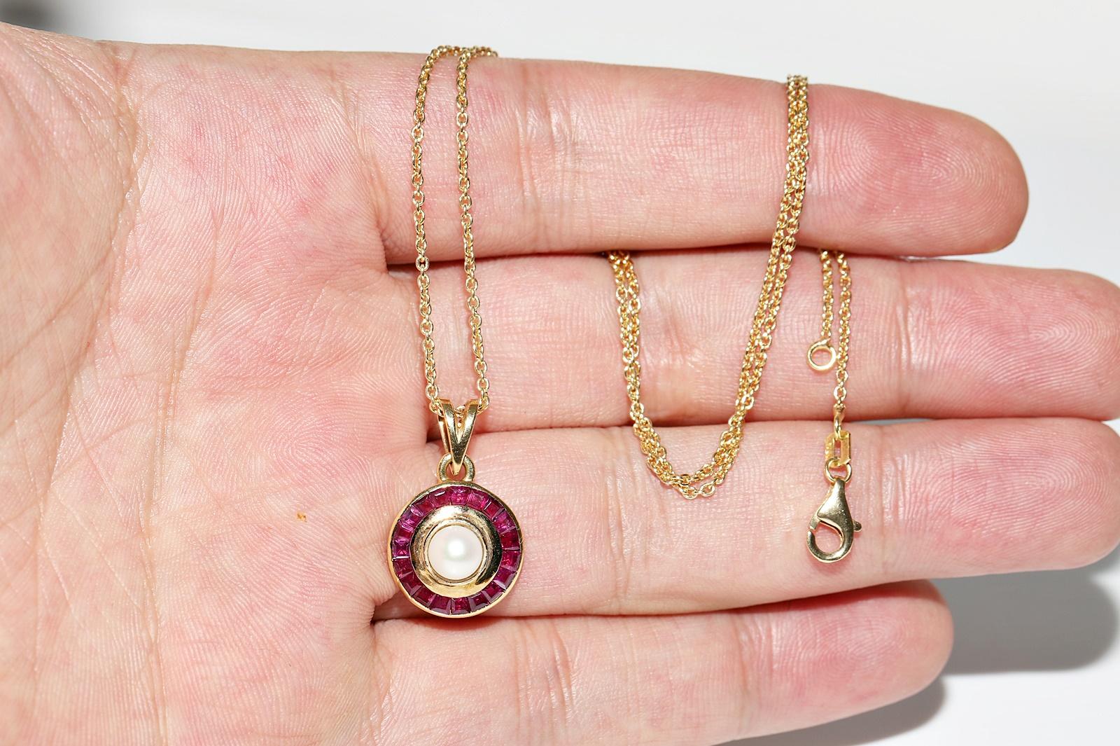 Halskette mit Anhänger, Vintage, ca. 1980er Jahre, 18 Karat Gold, Rubin im natürlichen Kaliberschliff und Perle im Angebot 7
