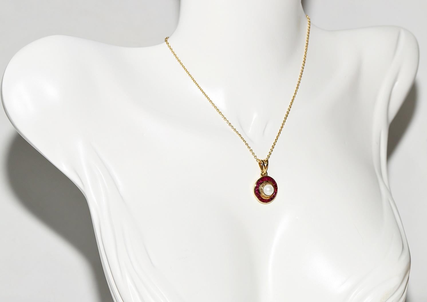 Baguette Cut Vintage Circa 1980s 18k Gold Natural Caliber Cut Ruby And Pearl Pendant Necklace For Sale