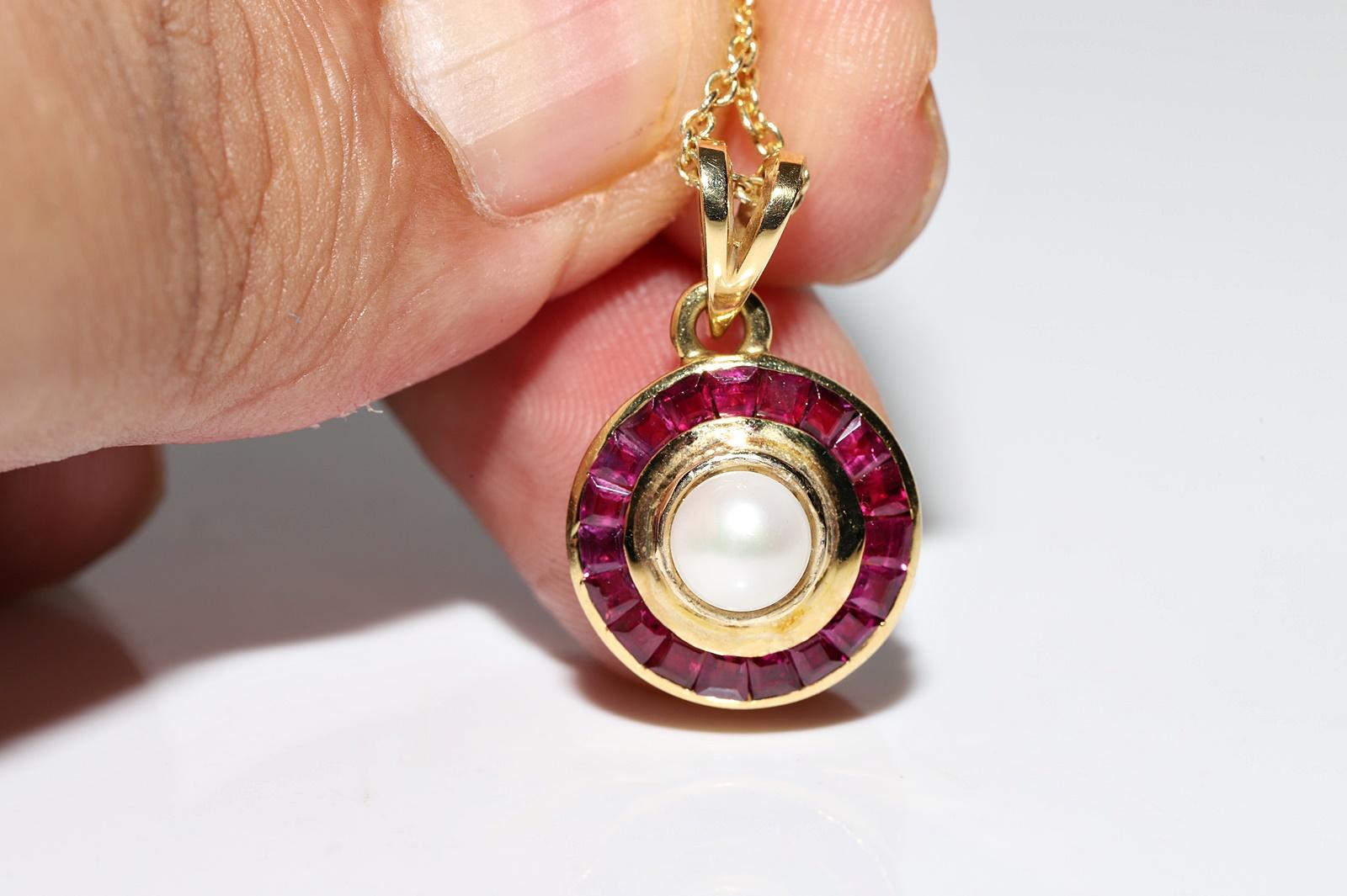 Halskette mit Anhänger, Vintage, ca. 1980er Jahre, 18 Karat Gold, Rubin im natürlichen Kaliberschliff und Perle im Zustand „Gut“ im Angebot in Fatih/İstanbul, 34