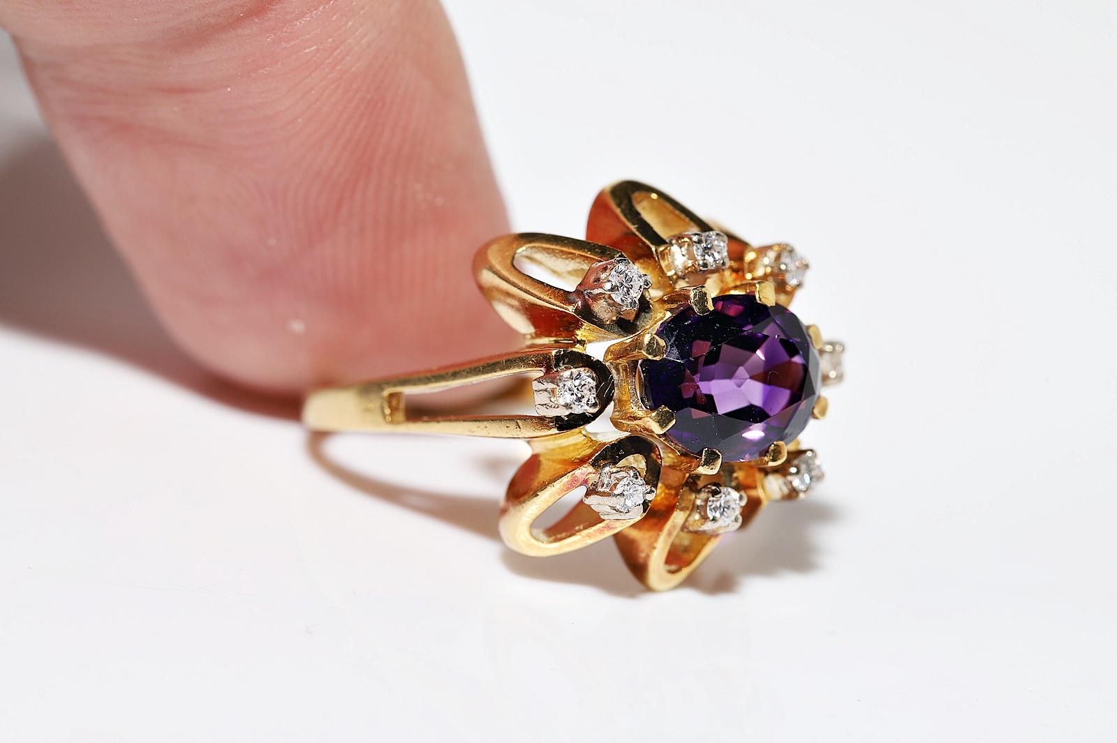 Women's Vintage Circa 1980s 18k Gold Natural Diamond And Amethyst Decorated Ring For Sale