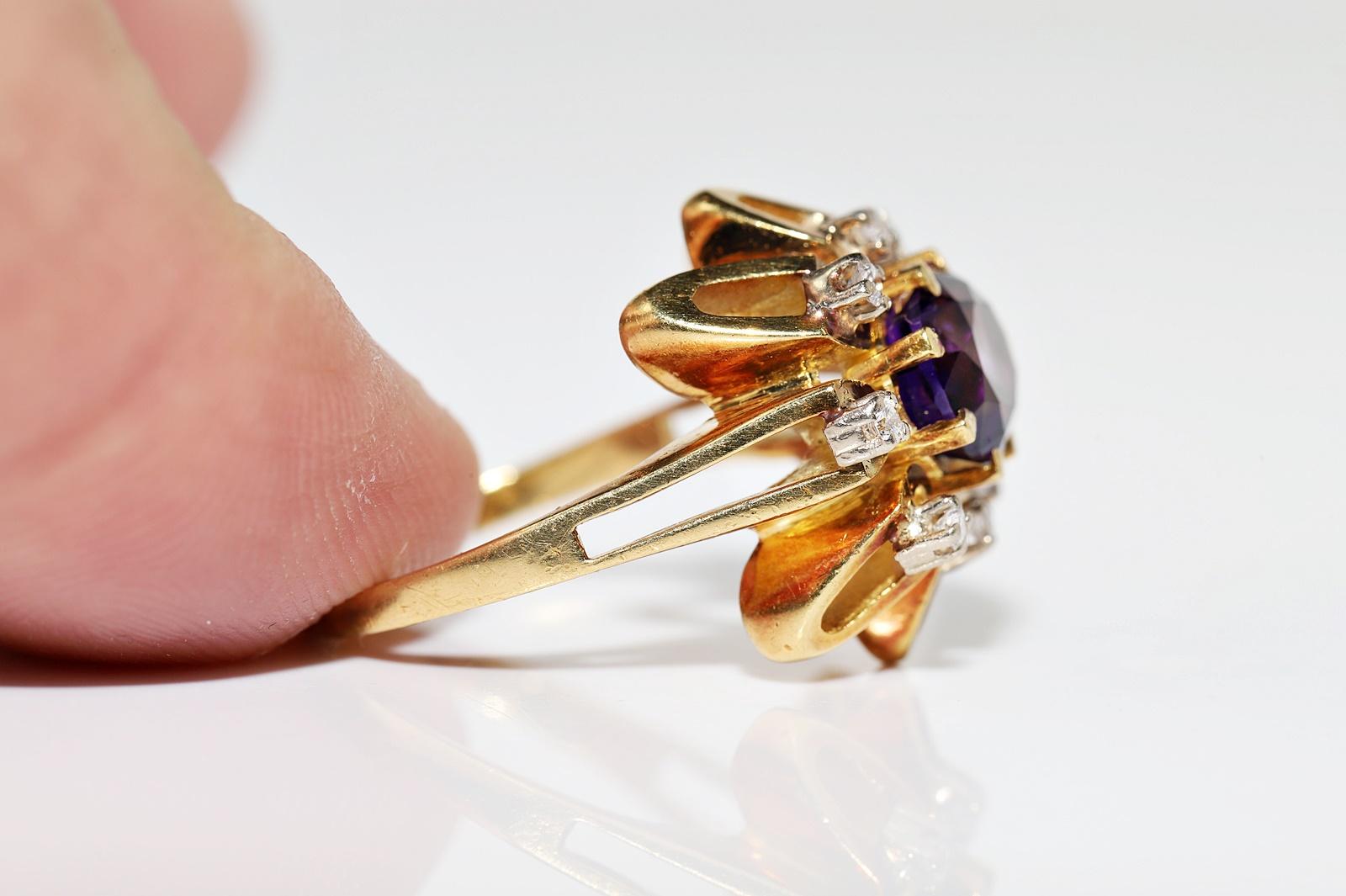 Vintage Circa 1980s 18k Gold Natural Diamond And Amethyst Decorated Ring For Sale 1