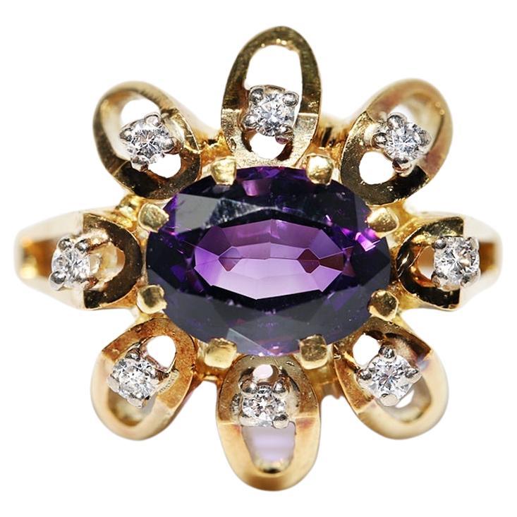 Vintage Circa 1980s 18k Gold Natural Diamond And Amethyst Decorated Ring For Sale