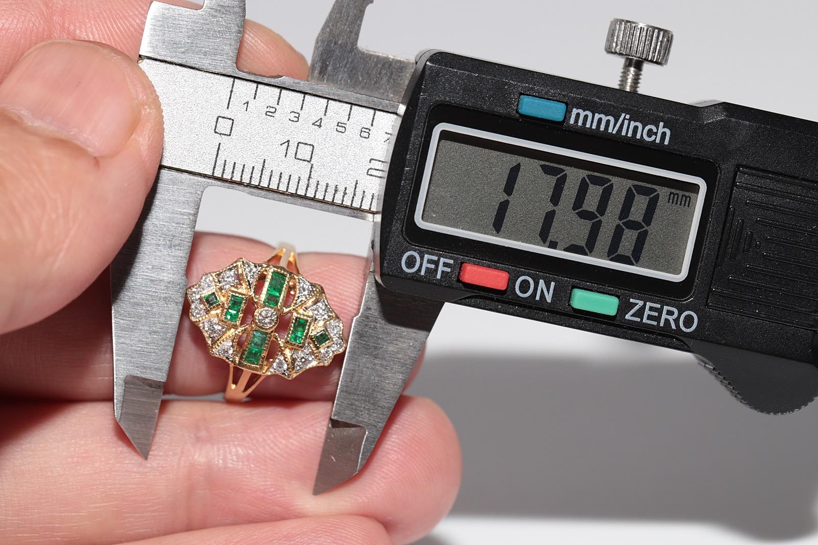 Vintage-Ring aus 18 Karat Gold mit natürlichem Diamanten und Smaragd im Baguetteschliff, ca. 1980er Jahre im Angebot 7