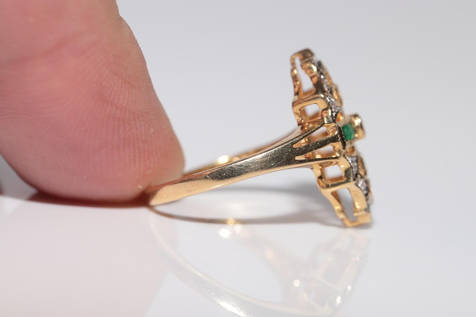 Vintage-Ring aus 18 Karat Gold mit natürlichem Diamanten und Smaragd im Baguetteschliff, ca. 1980er Jahre im Angebot 2