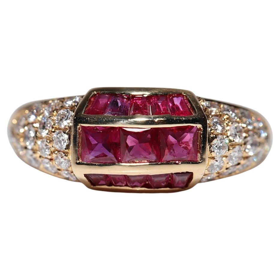 Vintage Circa 1980s 18k Gold Natural Diamond And Baguette Cut Ruby Band Ring For Sale
