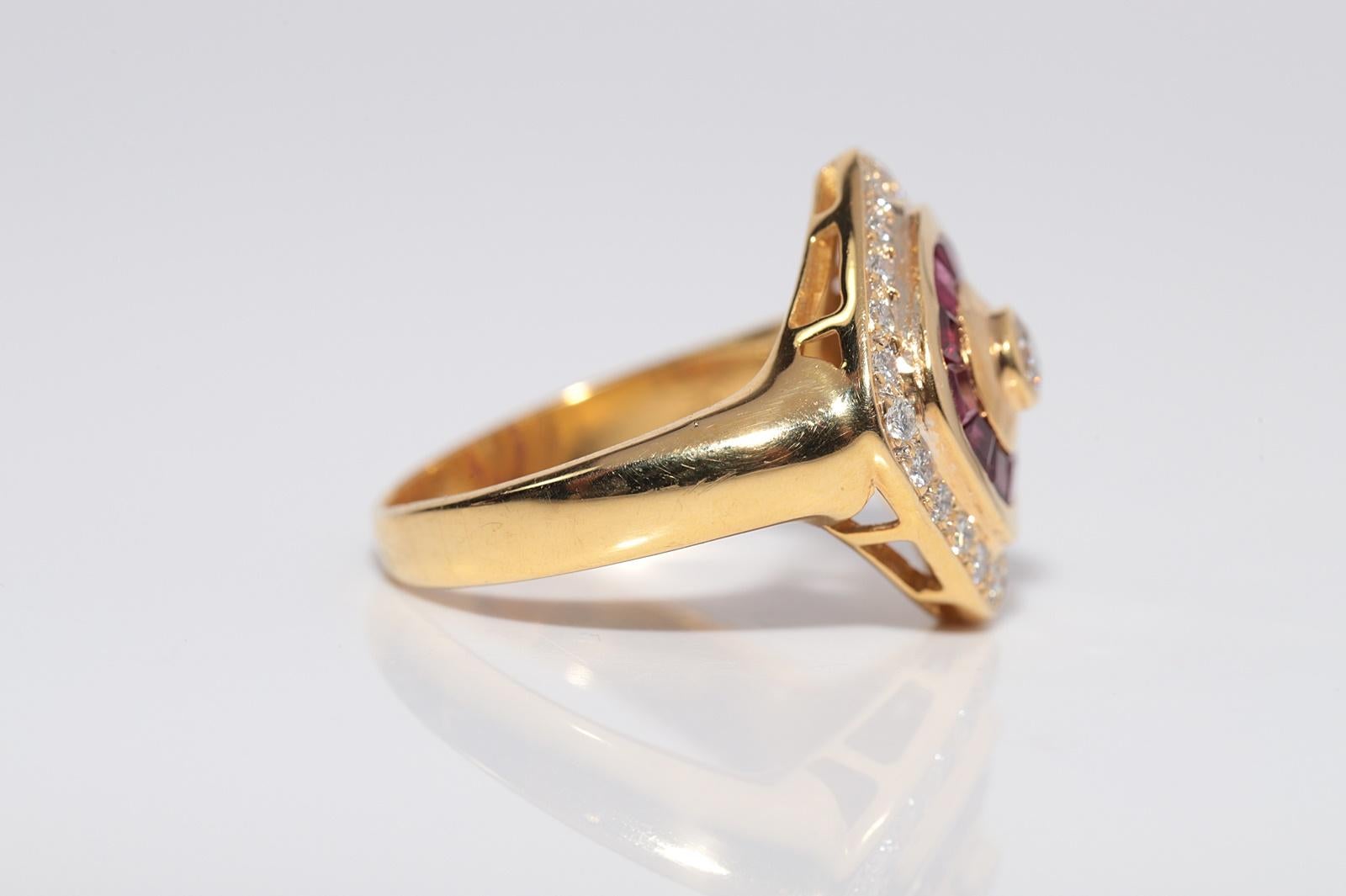 Vintage CIRCA 1980s 18k Gold Natürlicher Diamant und Baguetteschliff Rubin Navette Ring Damen im Angebot