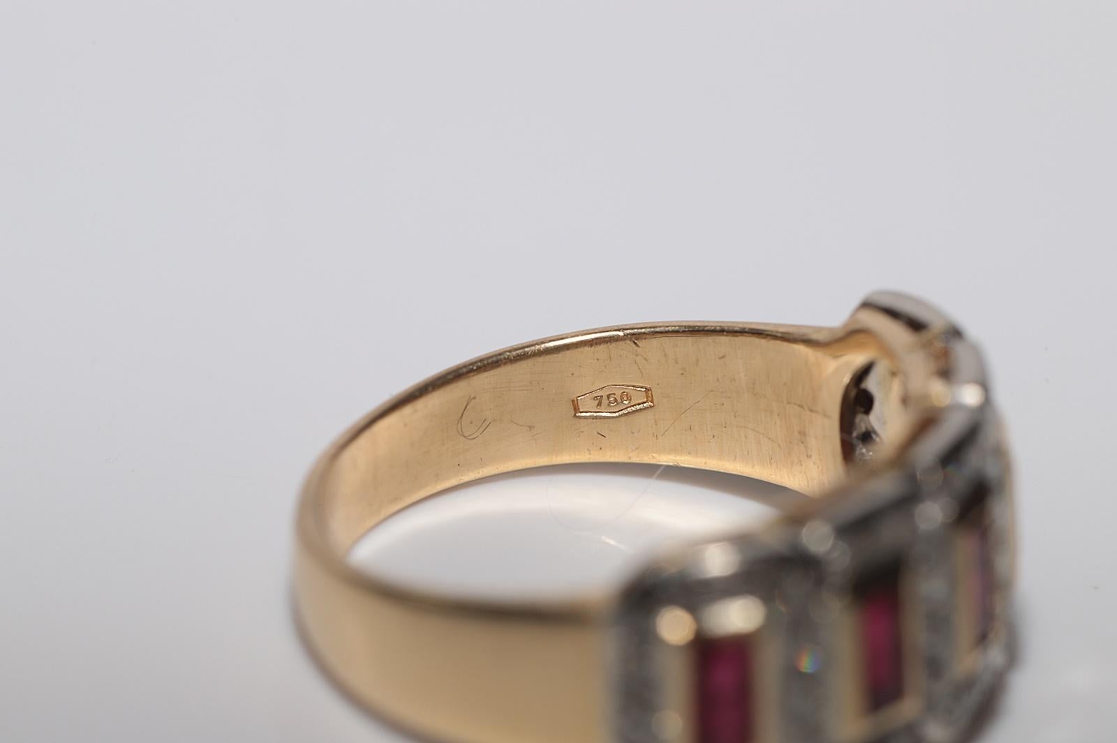 Vintage Circa 1980s 18k Gold Natural Diamond And Baguette Cut Ruby Ring For Sale 4