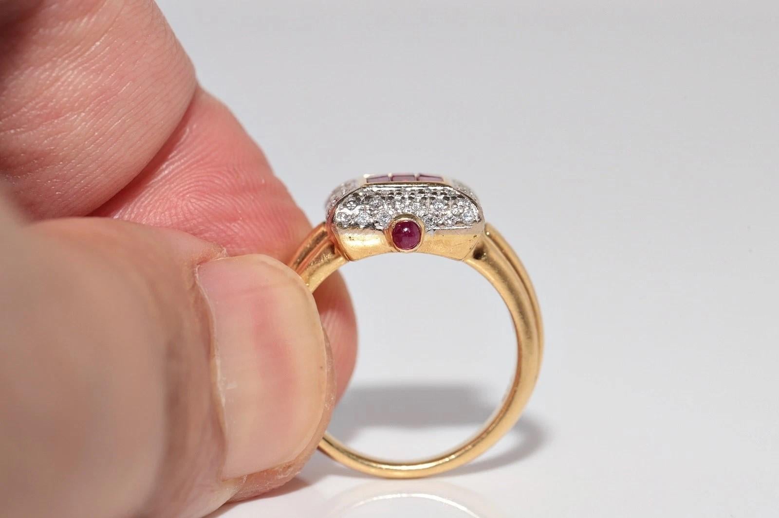 Anello in oro 18k con diamante naturale e rubino taglio baguette, vintage, degli anni '80 circa in vendita 4