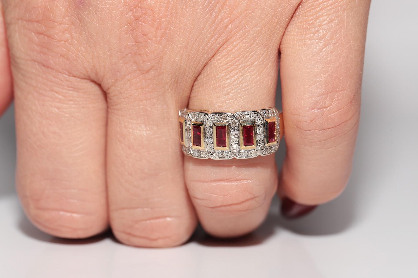 Vintage Circa 1980s 18k Gold Natural Diamond And Baguette Cut Ruby Ring For Sale 9