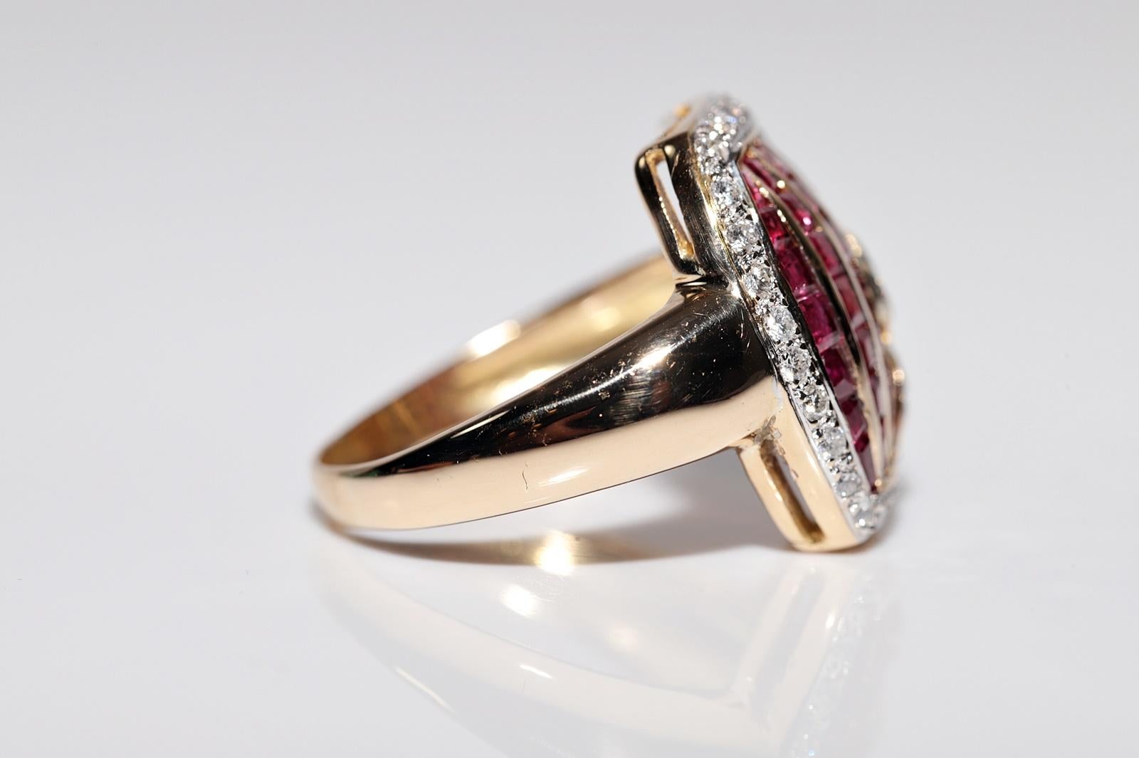 Vintage CIRCA 1980er Jahre 18k Gold Naturdiamant und Baguetteschliff Rubin Ring im Angebot 2