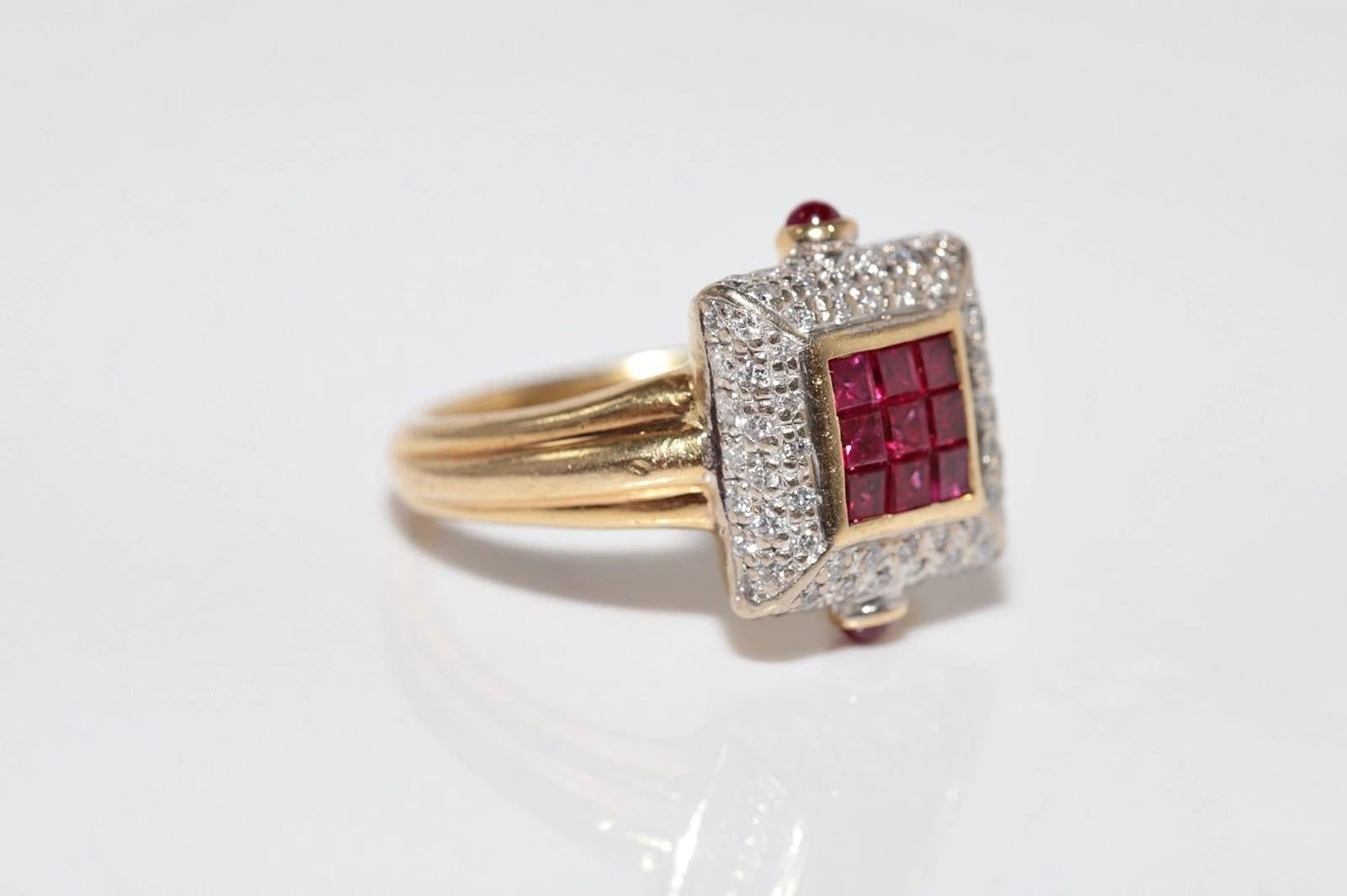 Anello in oro 18k con diamante naturale e rubino taglio baguette, vintage, degli anni '80 circa in vendita 3