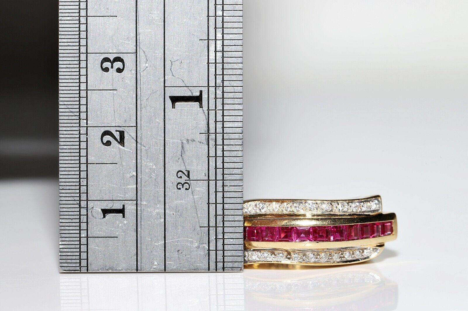 Vintage Circa 1980s 18k Gold Natural Diamond And Baguette Cut Ruby Tank Ring For Sale 5