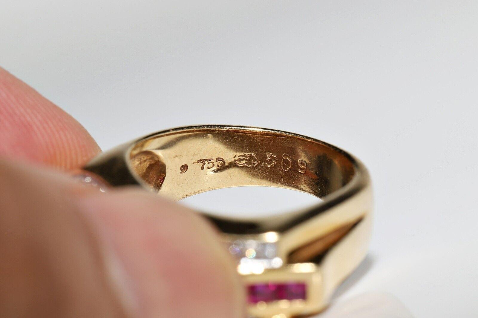 Brilliant Cut Vintage Circa 1980s 18k Gold Natural Diamond And Baguette Cut Ruby Tank Ring For Sale