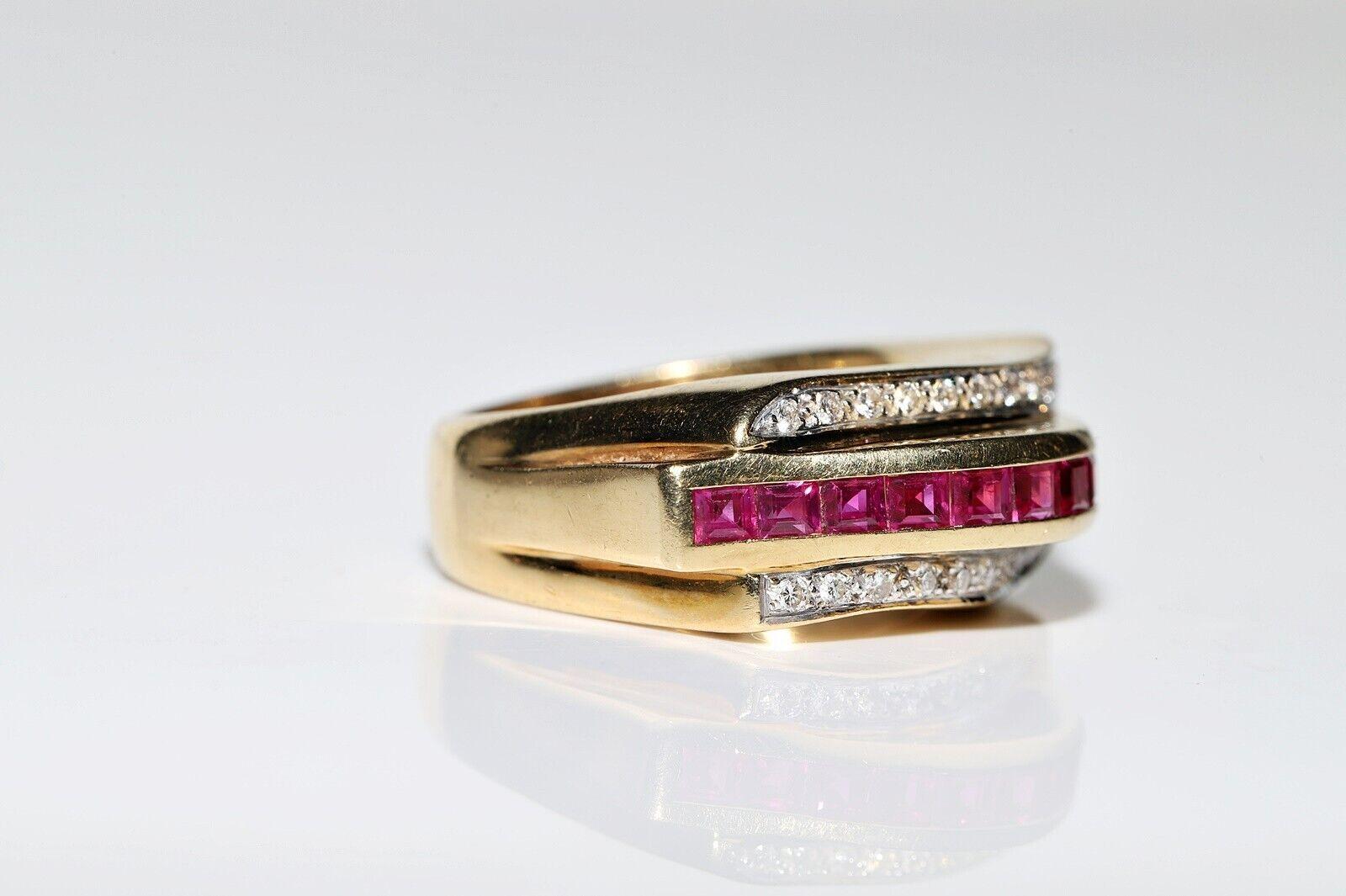 Vintage Circa 1980s 18k Gold Natural Diamond And Baguette Cut Ruby Tank Ring For Sale 2