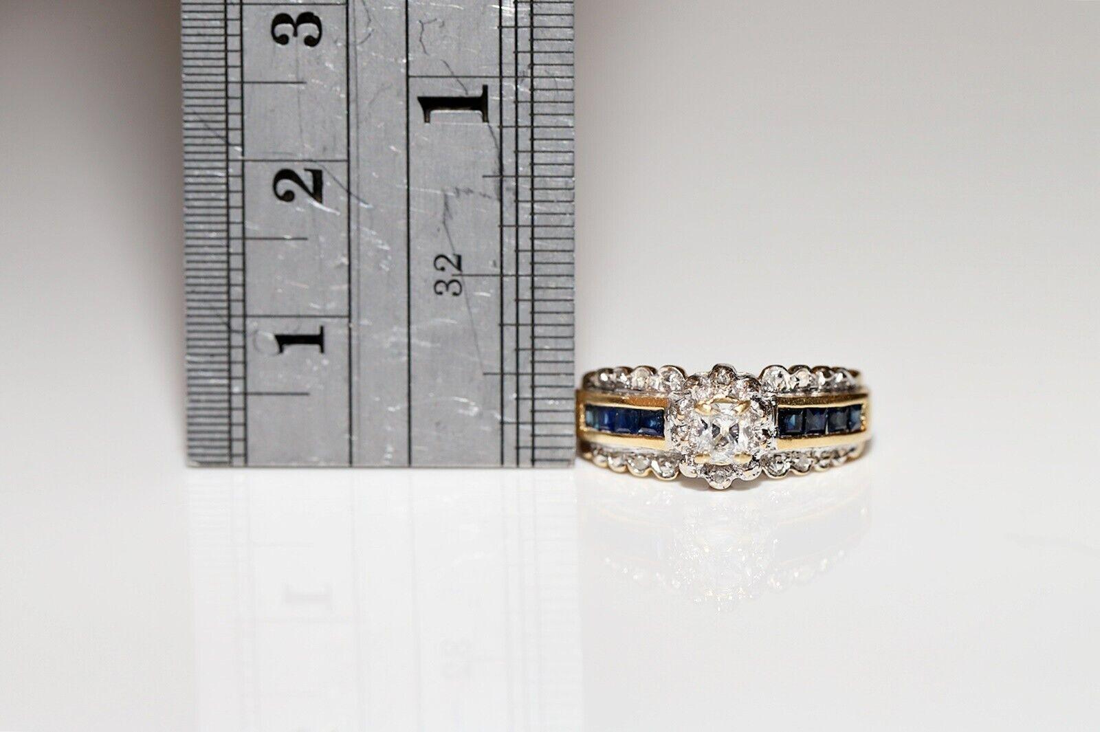 Vintage Circa 1980s 18k Gold Natural Diamond And Baguette Cut Sapphire Ring For Sale 6