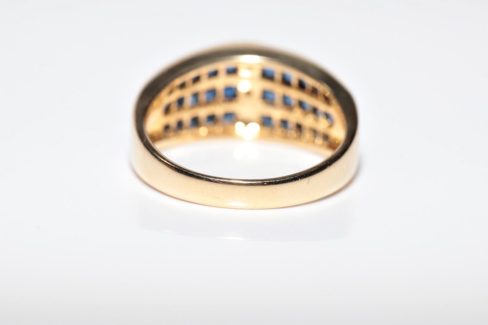 Vintage Circa 1980s 18k Gold Natural Diamond And Baguette Cut Sapphire Ring For Sale 7