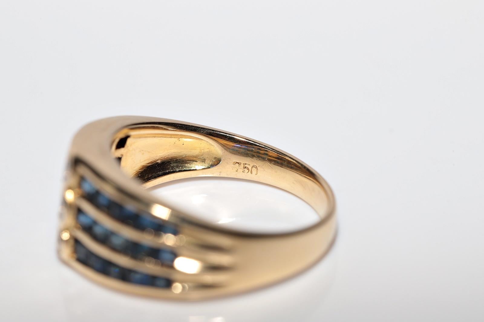 Vintage Circa 1980s 18k Gold Natural Diamond And Baguette Cut Sapphire Ring For Sale 8