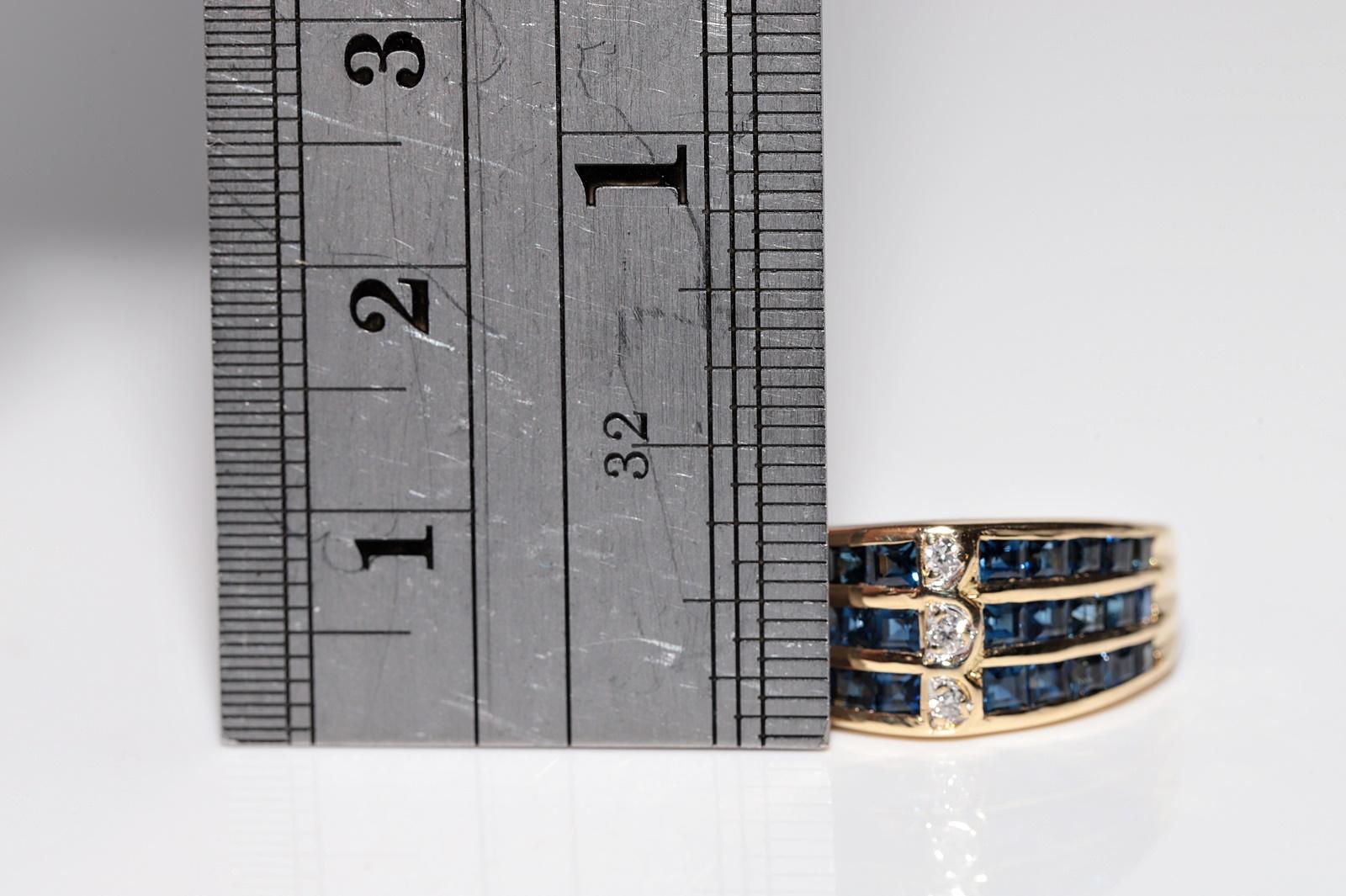 Vintage Circa 1980s 18k Gold Natural Diamond And Baguette Cut Sapphire Ring For Sale 9