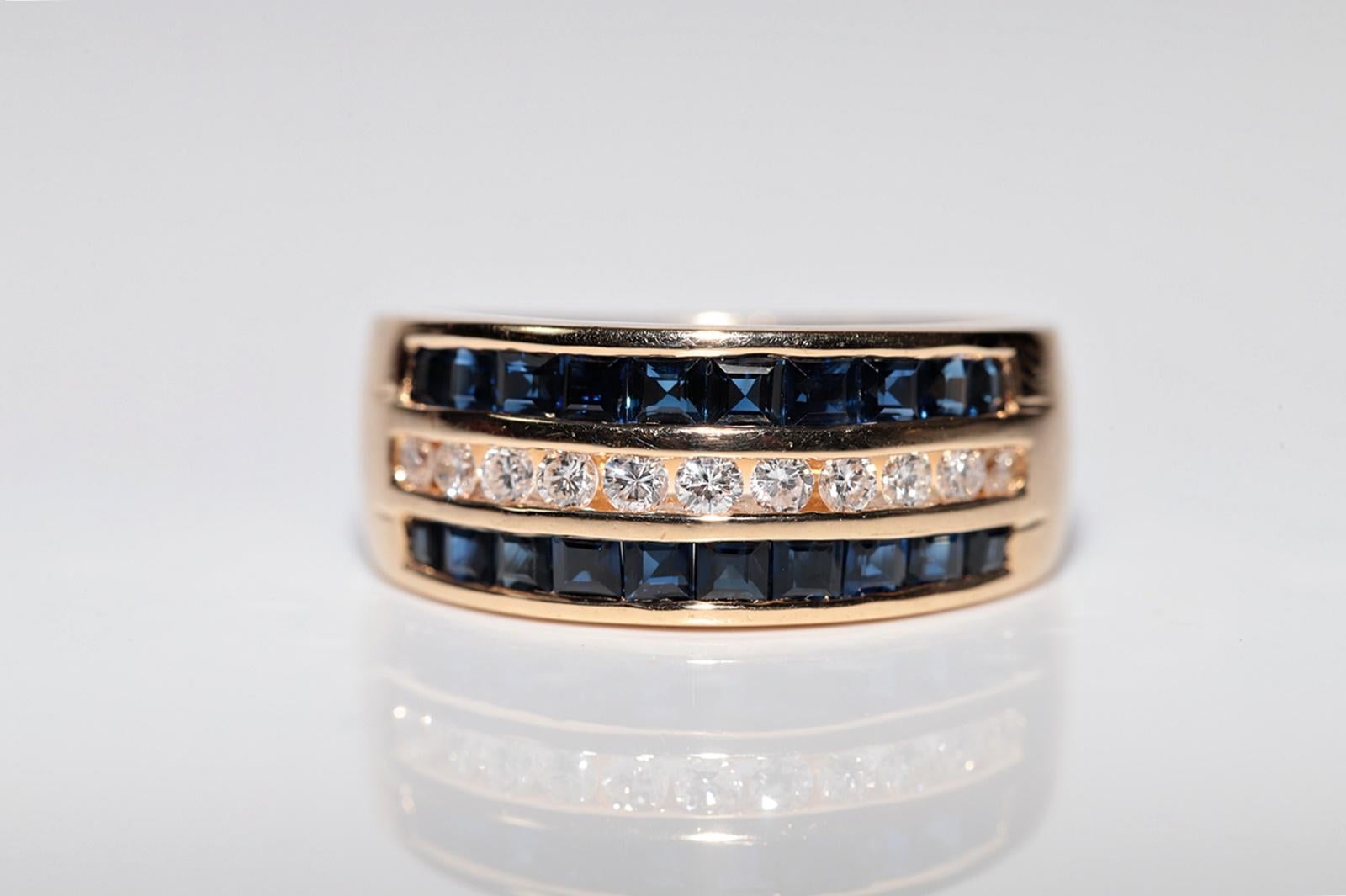 Taglio baguette Anello vintage degli anni '80 in oro 18k con diamanti naturali e zaffiri taglio baguette in vendita