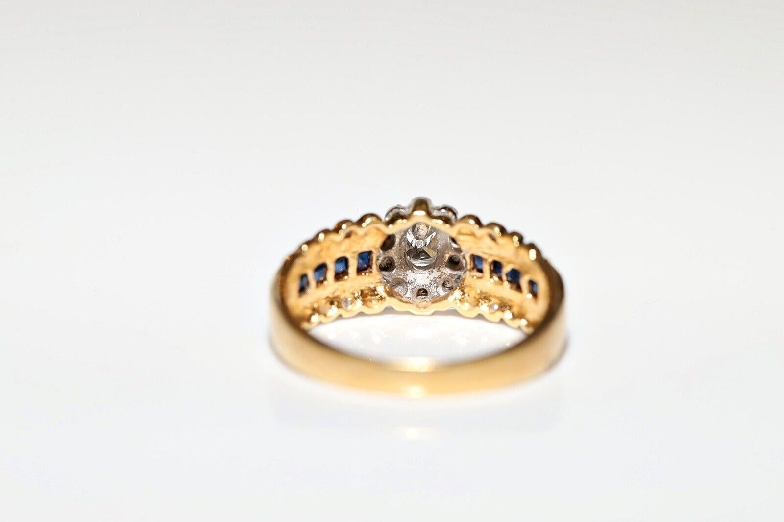 Vintage Circa 1980s 18k Gold Natural Diamond And Baguette Cut Sapphire Ring In Good Condition For Sale In Fatih/İstanbul, 34