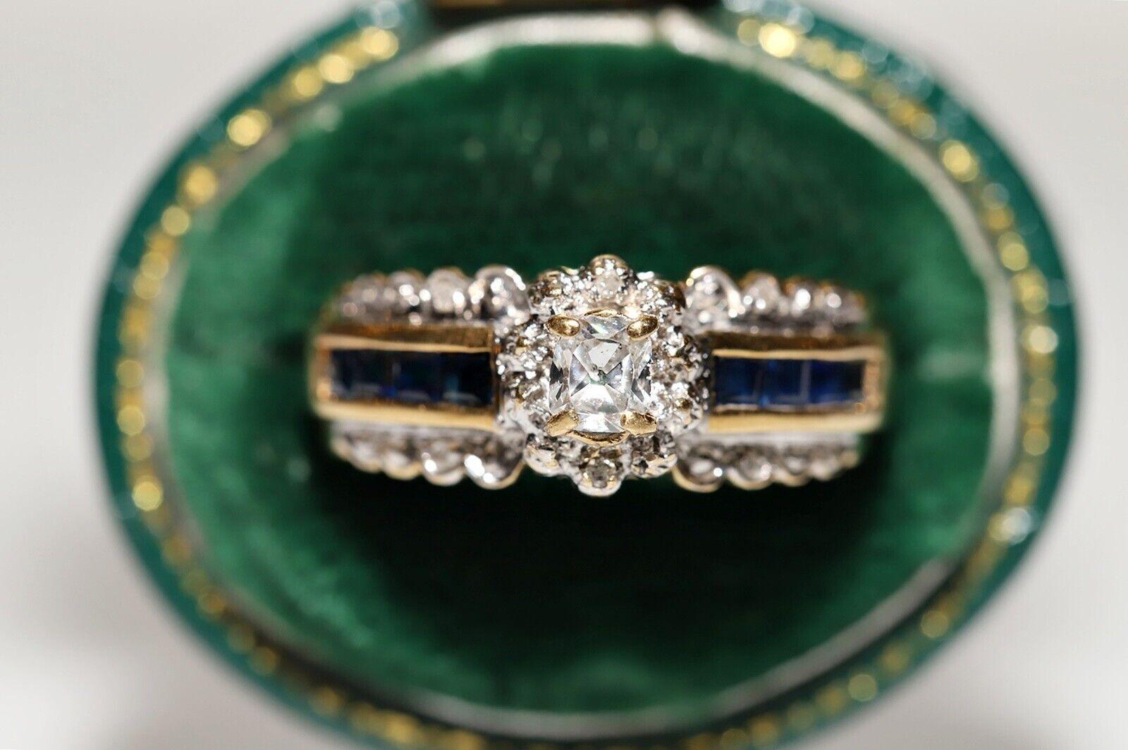 Vintage Circa 1980s 18k Gold Natural Diamond And Baguette Cut Sapphire Ring For Sale 2