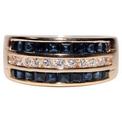 Vintage Circa 1980s 18k Gold Natural Diamond And Baguette Cut Sapphire Ring