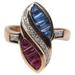 Vintage Circa 1980s 18k Gold Natural Diamond And Baguette Sapphire And Ruby Ring
