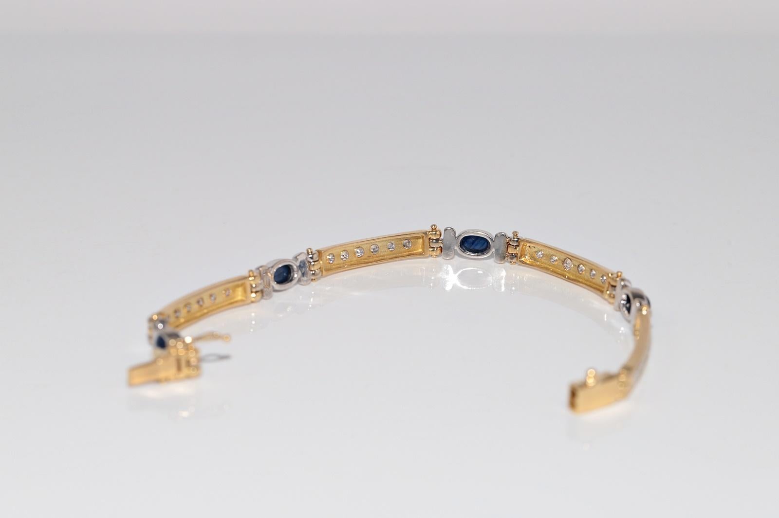 Vintage CIRCA 1980s 18k Gold Natürlicher Diamant und Cabochon-Schliff Saphir-Armband im Angebot 6