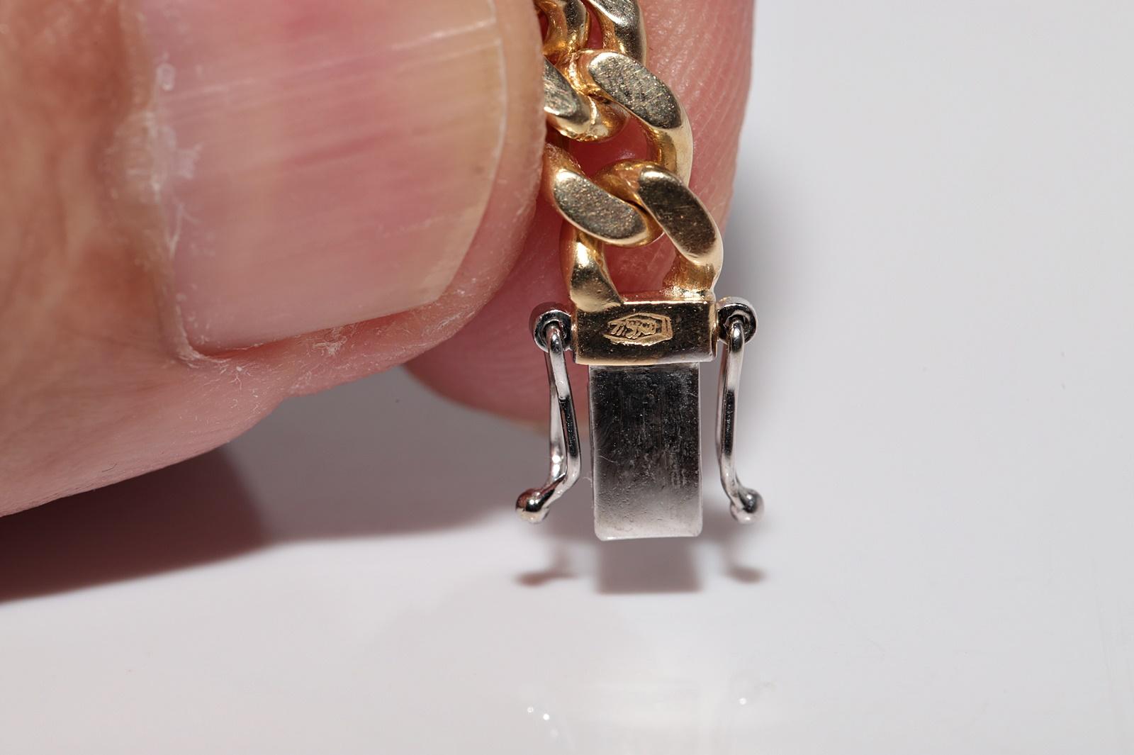 Vintage Circa 1980s 18k Gold Natural Diamond And Cabochon Cut Sapphire Bracelet For Sale 11