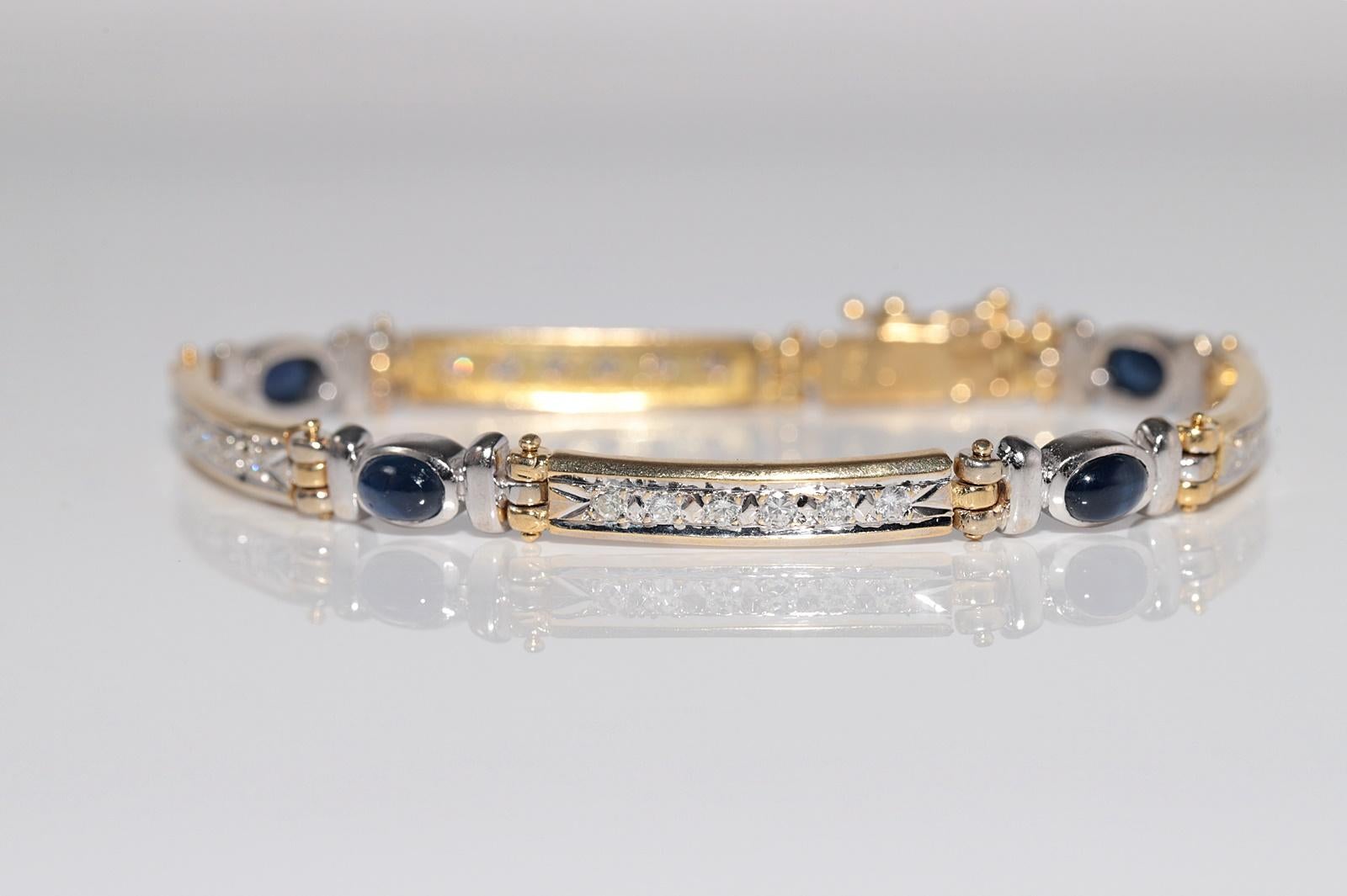 Vintage CIRCA 1980s 18k Gold Natürlicher Diamant und Cabochon-Schliff Saphir-Armband (Brillantschliff) im Angebot