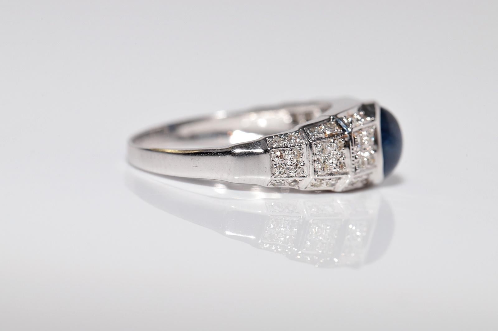 Donna Vintage anni '80 in oro 18k con diamante naturale e taglio cabochon  Anello con zaffiro in vendita