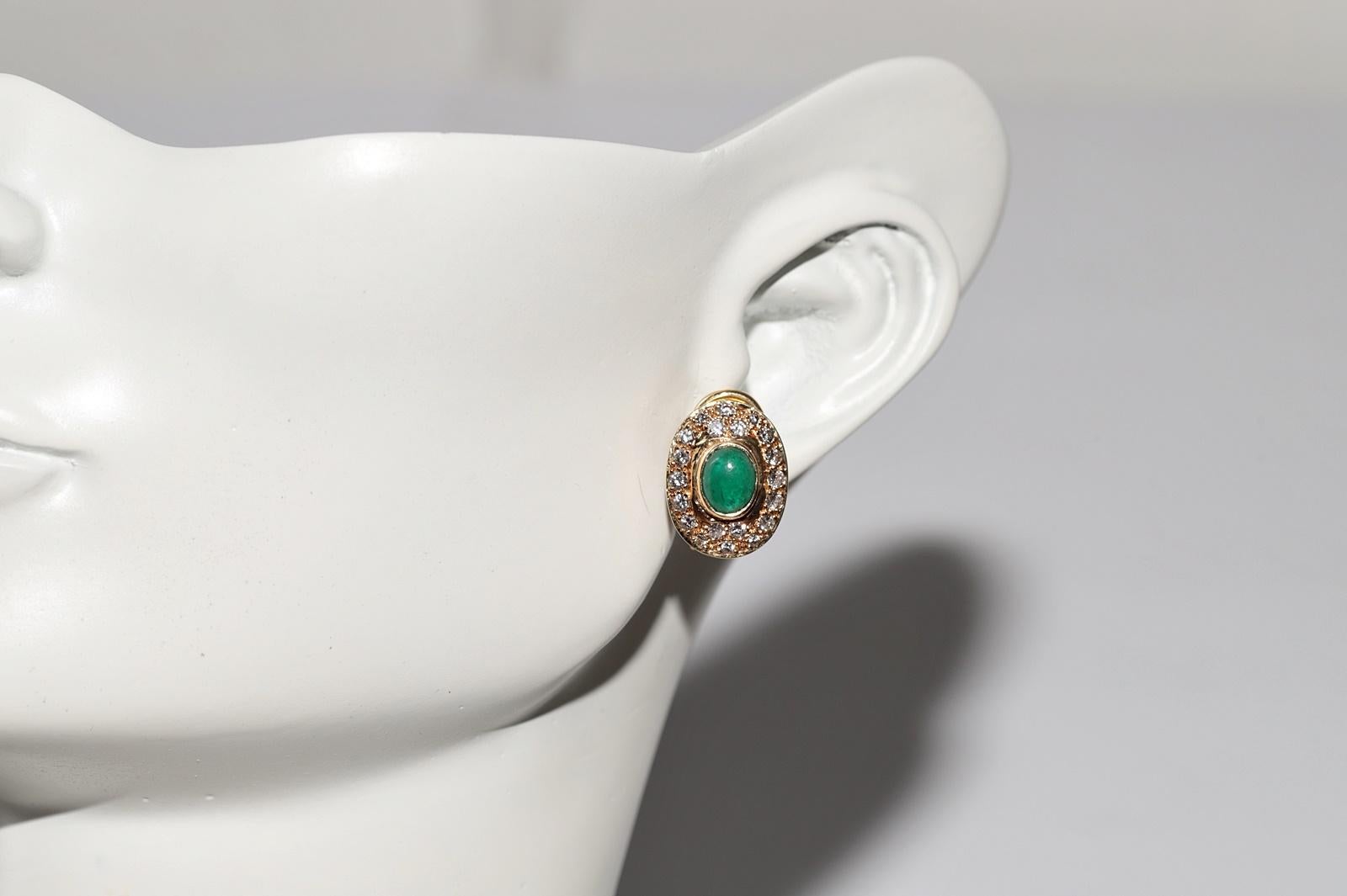 Vintage Circa 1980s 18k Gold Natural Diamond And Cabochon Emerald Earring For Sale 6