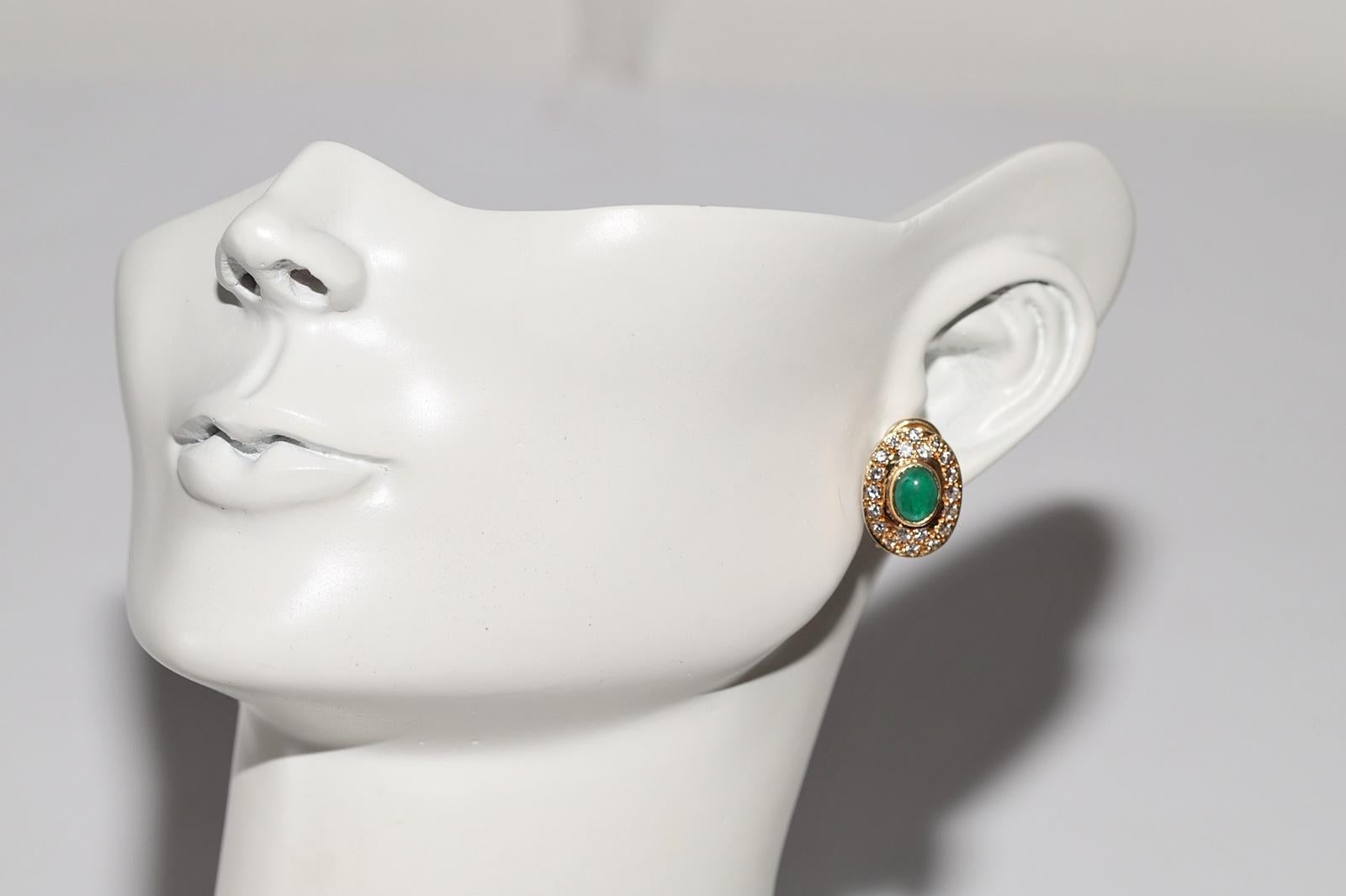 Vintage Circa 1980s 18k Gold Natural Diamond And Cabochon Emerald Earring For Sale 7