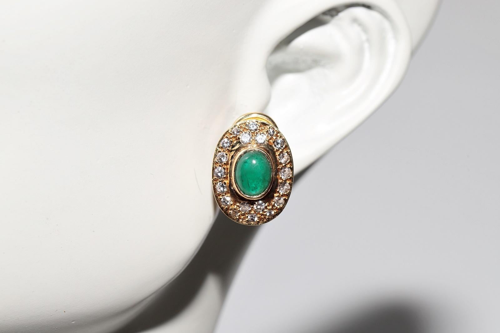 Vintage Circa 1980s 18k Gold Natural Diamond And Cabochon Emerald Earring For Sale 8