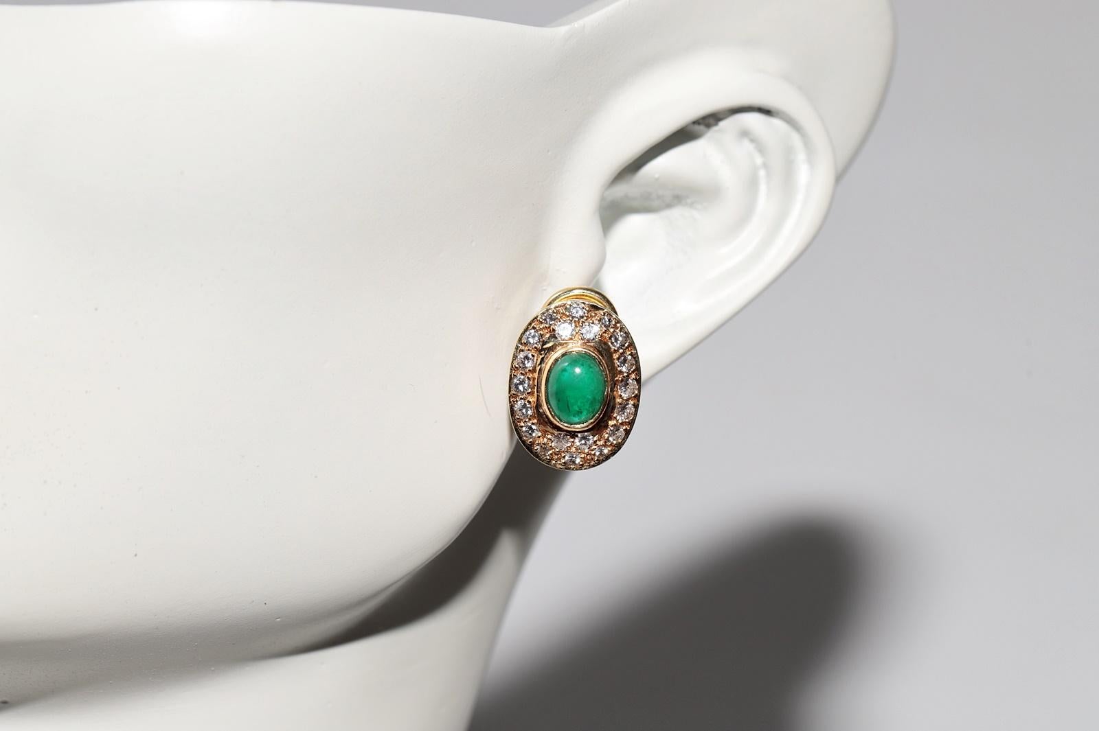 Vintage Circa 1980s 18k Gold Natural Diamond And Cabochon Emerald Earring For Sale 9