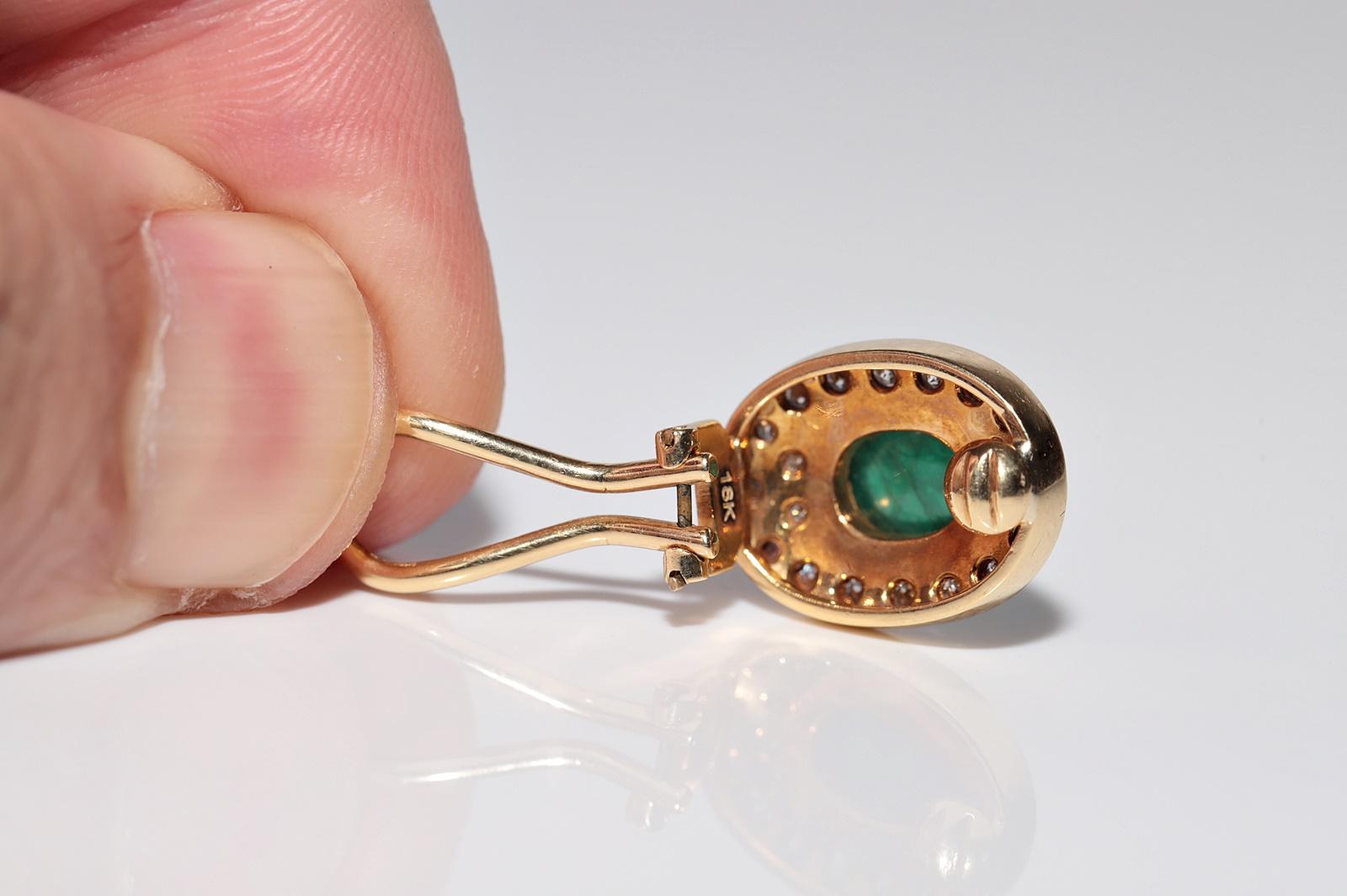 Women's Vintage Circa 1980s 18k Gold Natural Diamond And Cabochon Emerald Earring For Sale