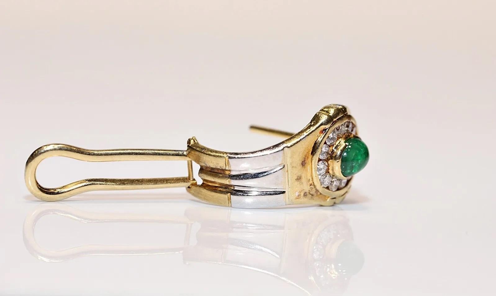 Vintage Circa 1980s 18k Gold Natural Diamond And Cabochon Emerald Earring For Sale 2