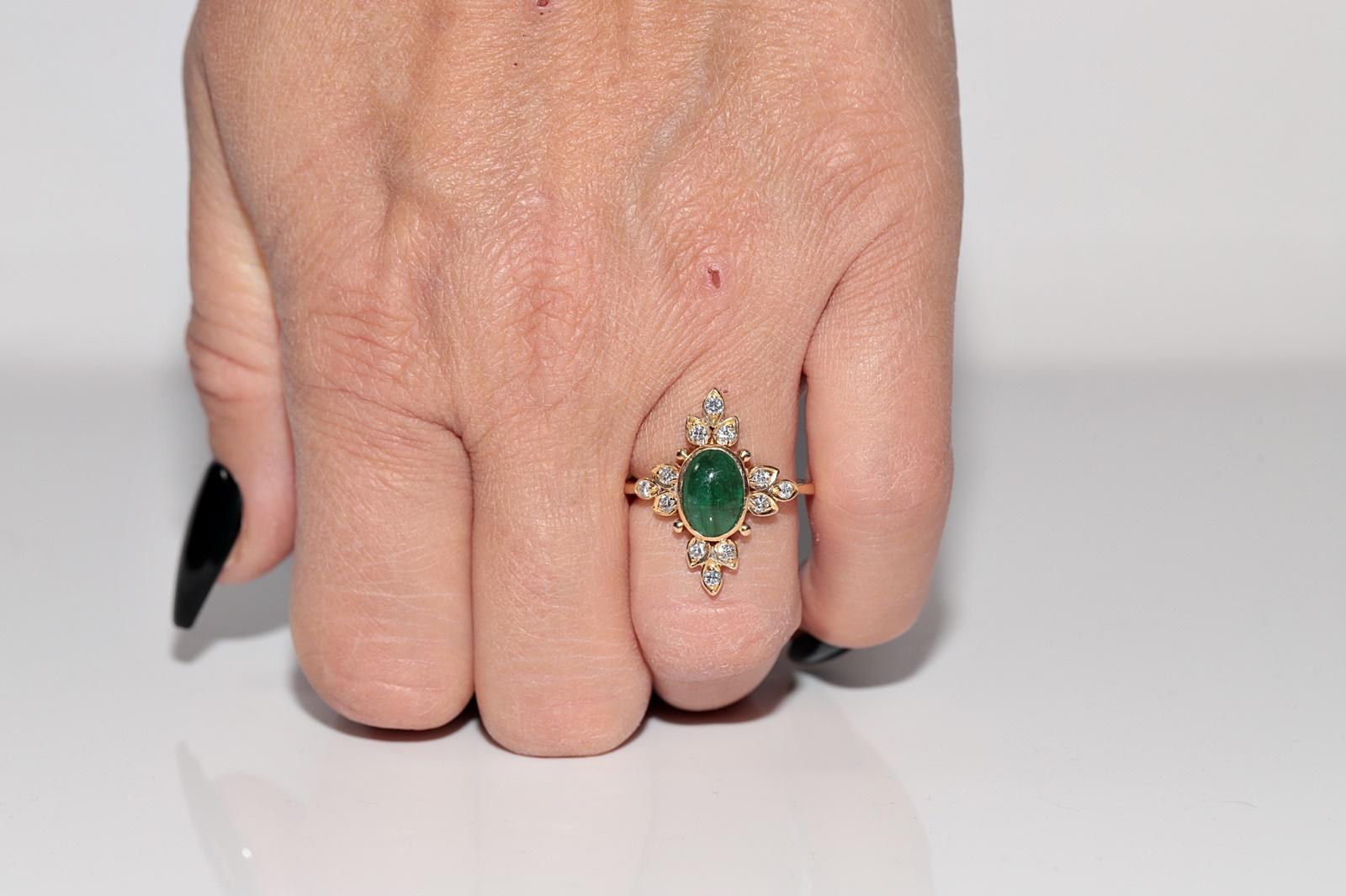 Vintage Circa 1980s 18k Gold Natural Diamond And Cabochon Emerald Navette Ring For Sale 9